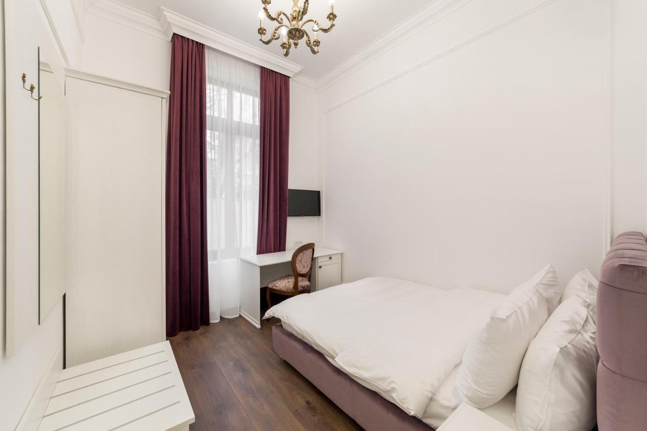 Lahovary Palace Hotel Bucharest Room photo